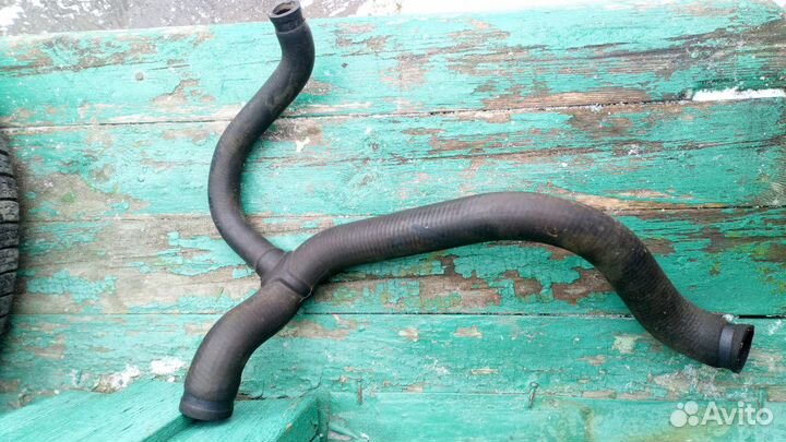 Патрубок тройник системы охлаждения калина 1.6 8 к