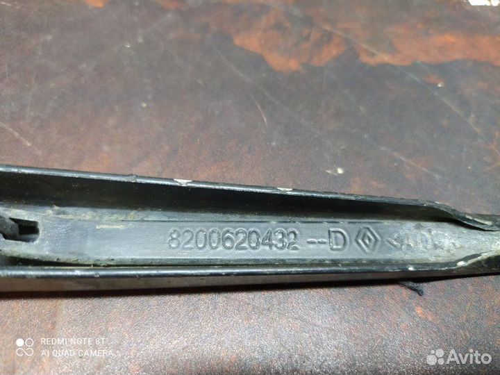 Поводок стеклоочистителя передний левый Renault