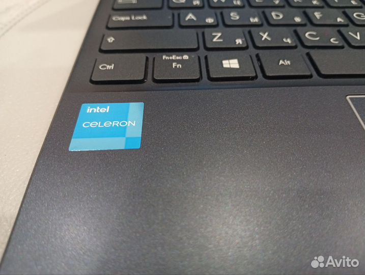 Современный ноутбук Asus 11.6