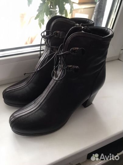 Ботинки женские 40 размер натуральная кожа и мех