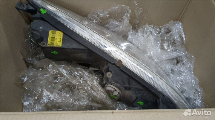 Фара (передняя) Mitsubishi Colt, 2008