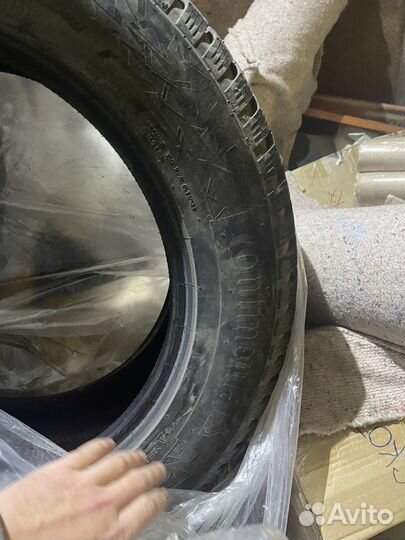 Continental IceContact 3 235/60 R18