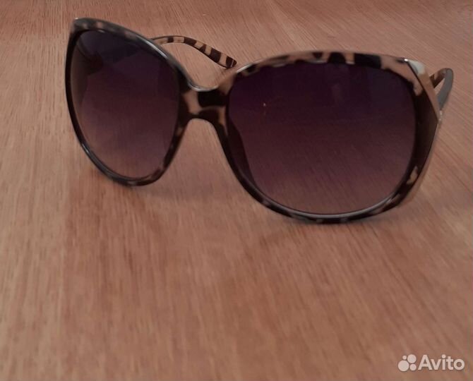 Солнцезащитные очки женские