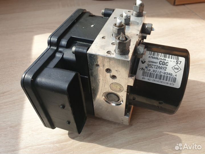 Блок абс Fluence Megane 3 с ESP