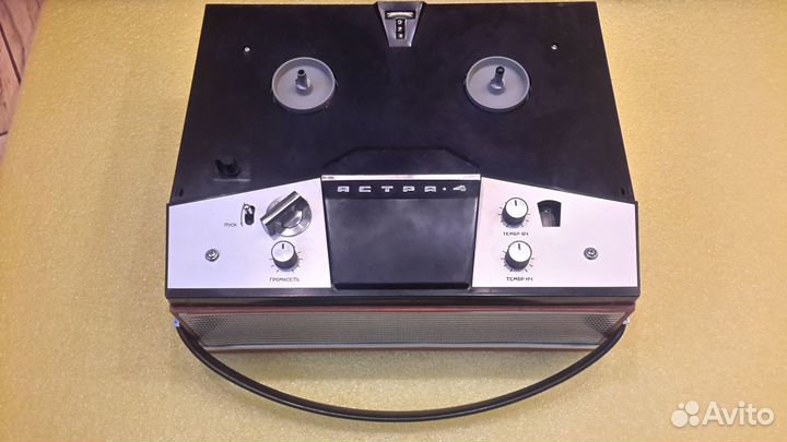 Комплект запчастей магнитофона Астра4 обмен