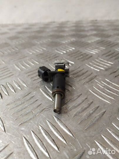 Форсунка Peugeot 308 универсал 1.6 EP6 2010