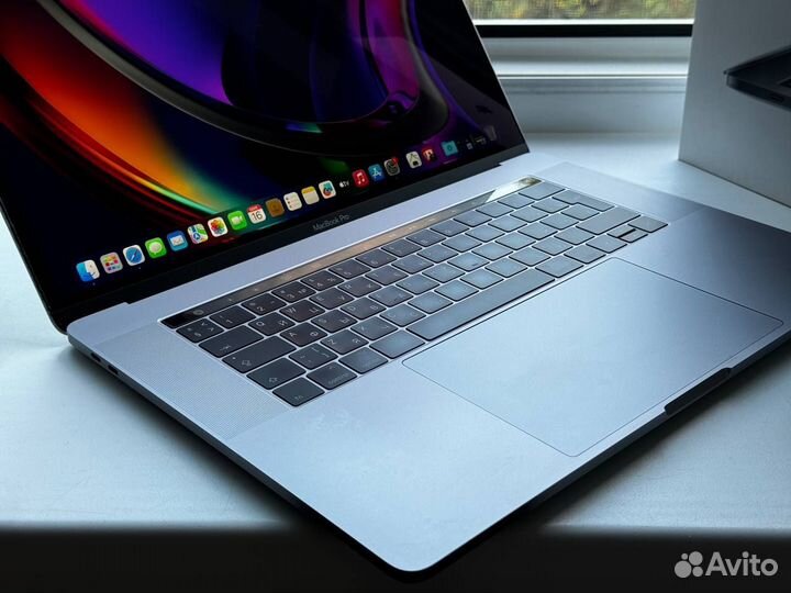 MacBook Pro 15 2017/i7/16/512/560 4gb/Touch Bar