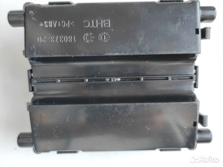 Mercedes A447 900 27 08. A447 901 47 01