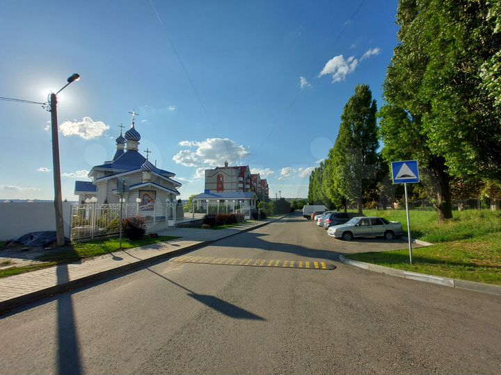 1-к. квартира, 42 м², 3/6 эт.