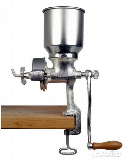 Ручрая мельница для помола солода