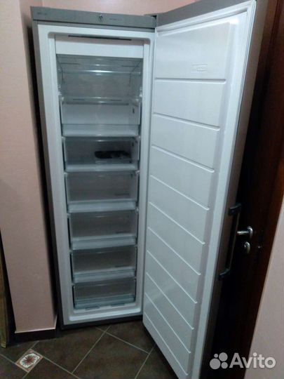 Морозильный шкаф Gorenje fn6191cx Серебристый