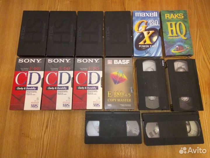Видеокассеты VHS (13 кассет)