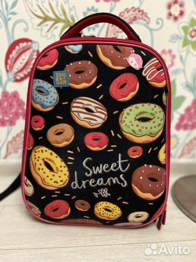 Школьный рюкзак