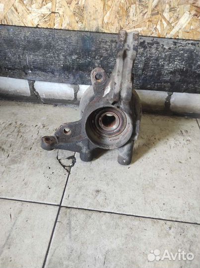 Кулак поворотный передний левый Kia Ceed ED