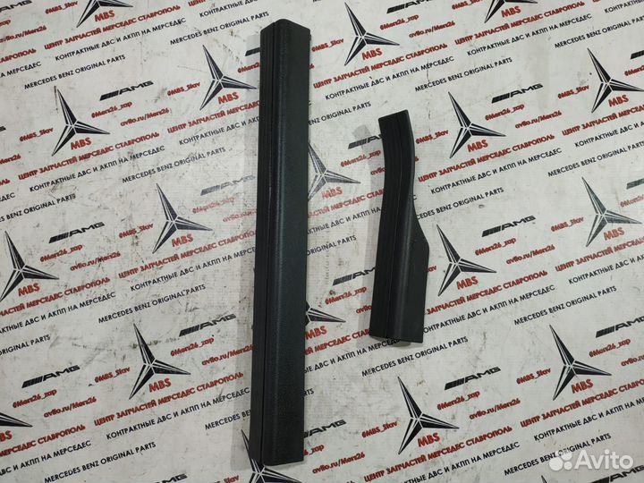 Накладки порогов пластик w204 Mercedes