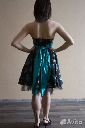 Нарядное платье