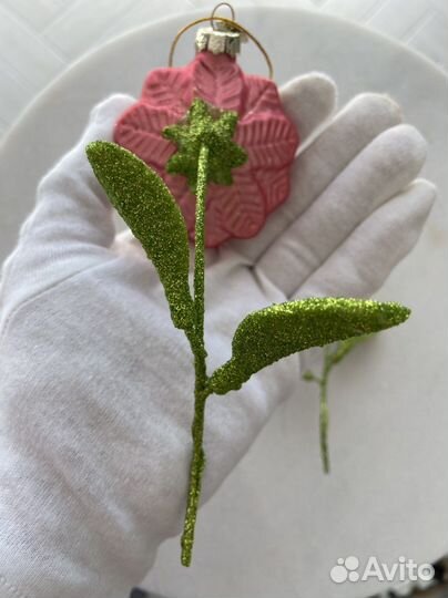 Елочные игрушки цветы