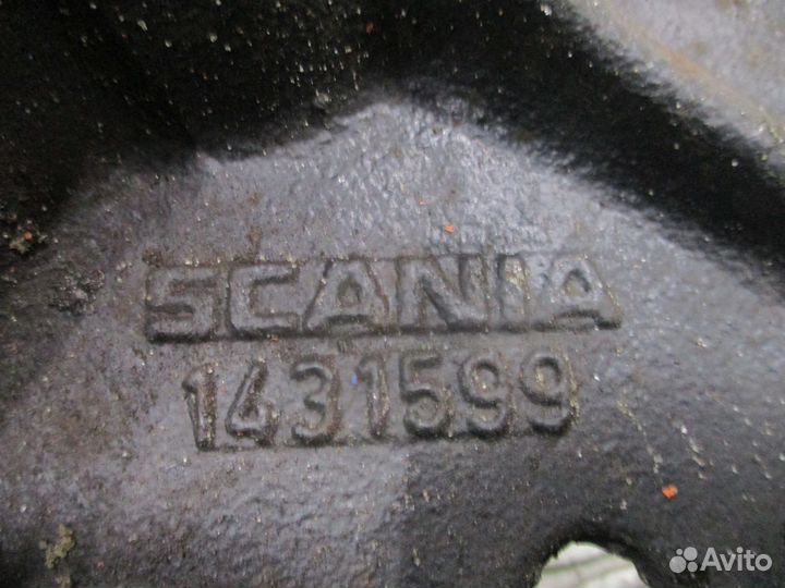 Кронштейн усилителя бампера левый Scania 1431599