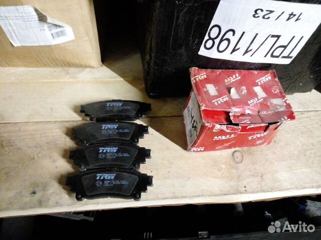 Колодки тормозные задние Lexus RX 3