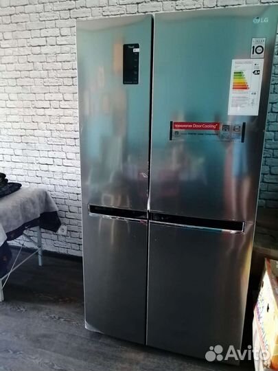 Холодильник LG GC-B247smdc Side by side
