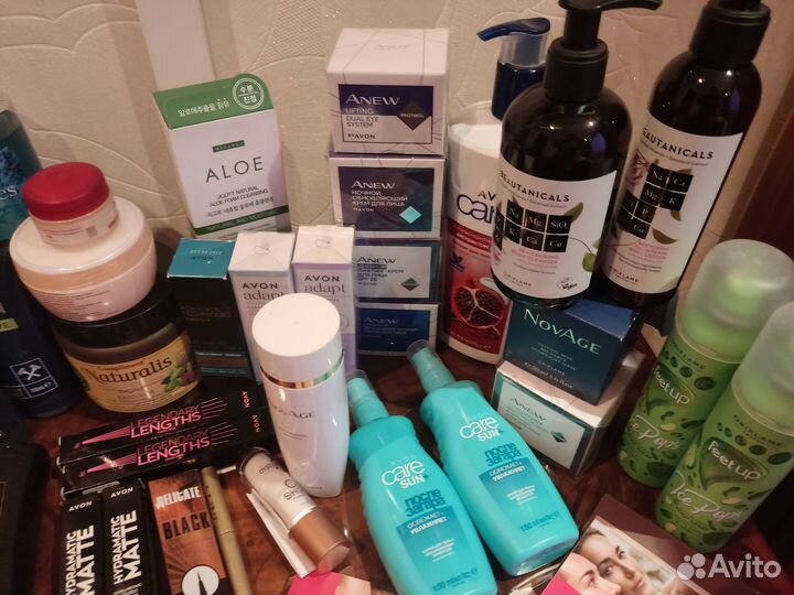 Набор косметики, кремов из личной коллекции