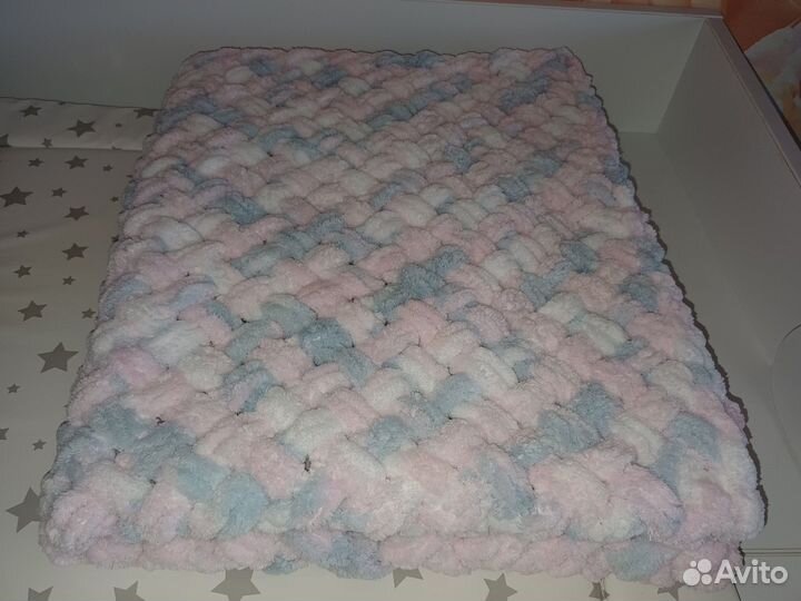 Вязаный плед. Ручная работа