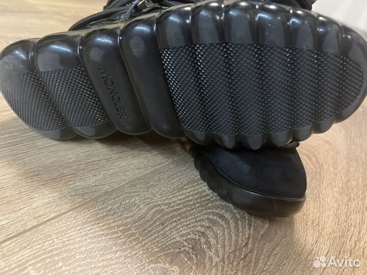 Дутики женские Moncler