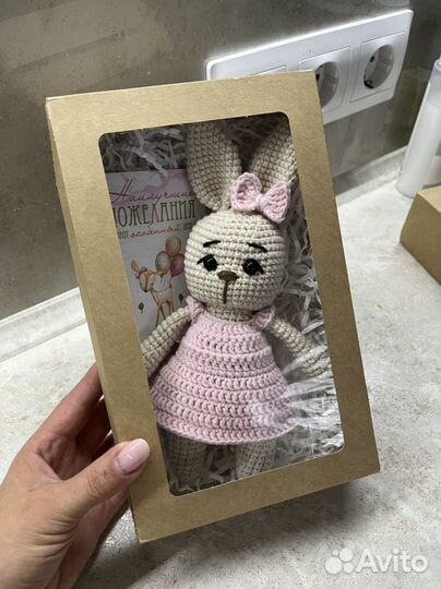 Вязаные игрушки зайка