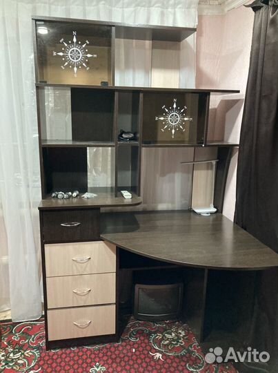 Компьютерный стол