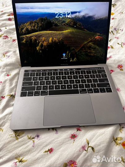 Macbook pro 13 2019 touch bar
