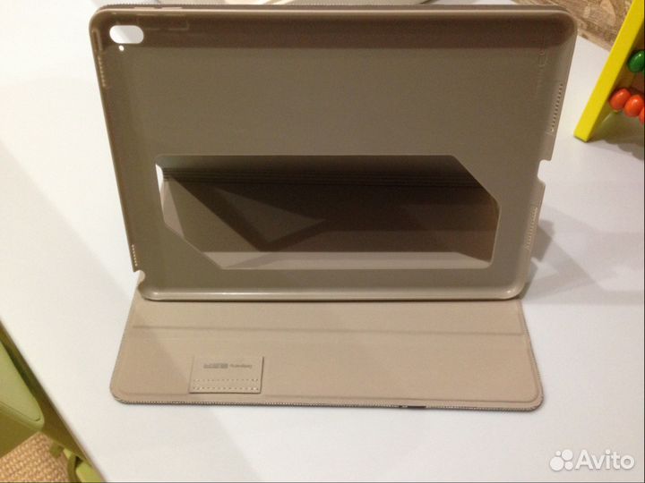 Продам новый чехол для айпад