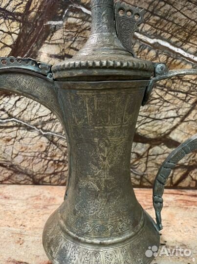 Старинный кумган. Восток