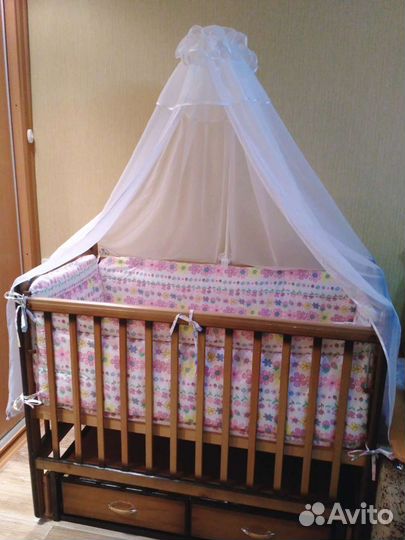 Бортики и балдахин