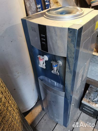 Кулер для воды