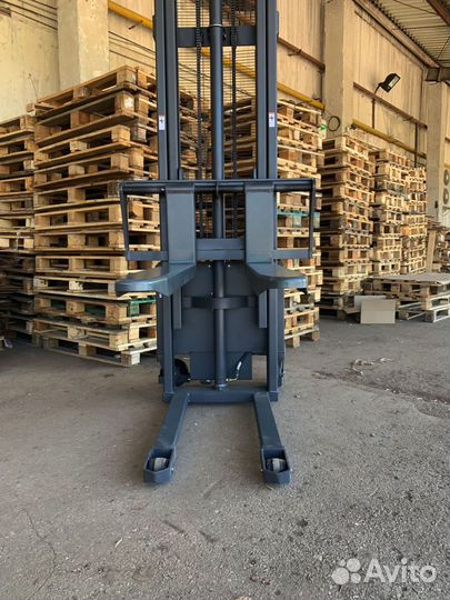 Штабелер с электроподъёмом