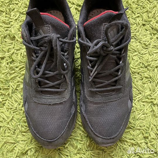 Кроссовки подростковые