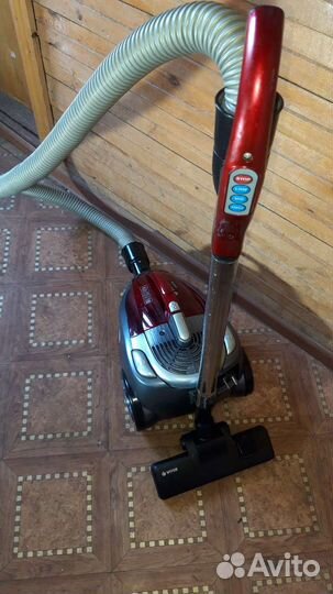 Пылесос Vitek VT-1827