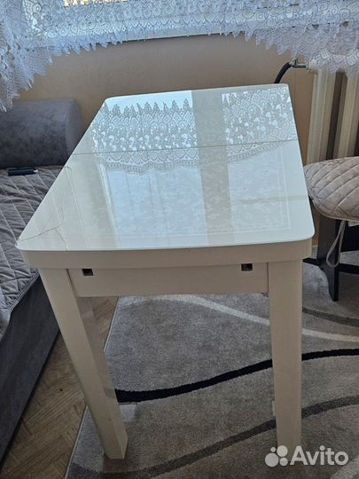 Кухонный стол