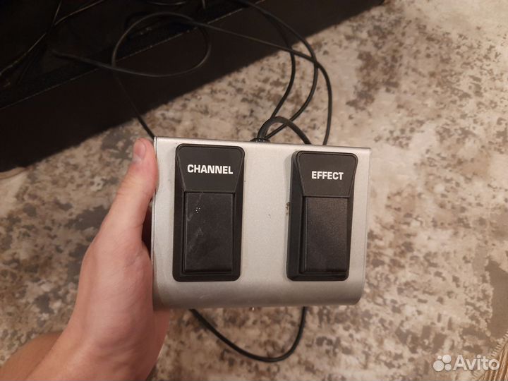 Комбоусилитель behringer gx 210