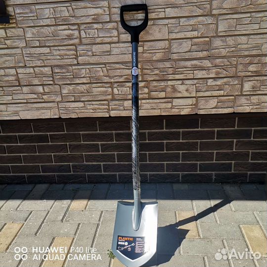 Лопата fiskars solidtm