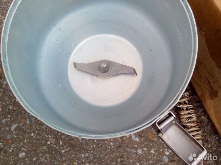 Бытовая элекромельница СССР