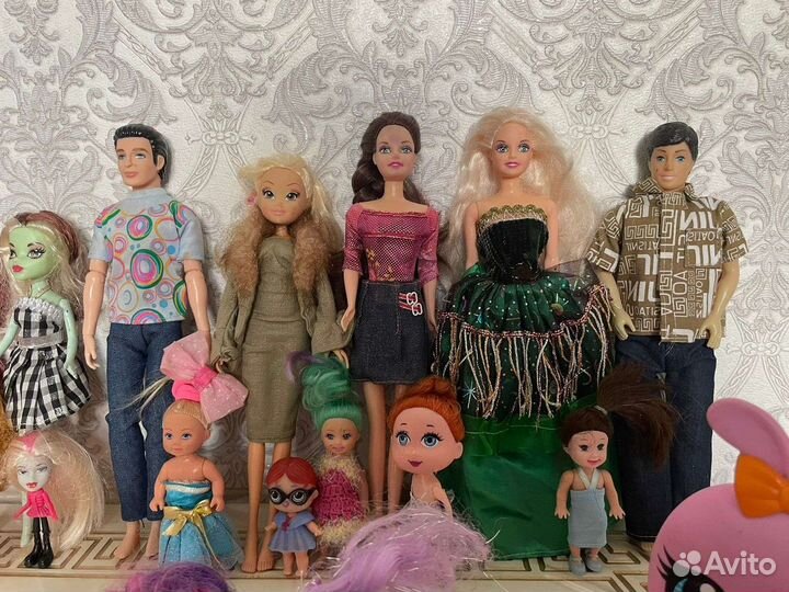 Коллекция кукол и пони