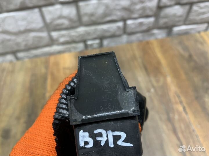 Volkswagen Passat B7 Катушка зажигания 1,4л caxa