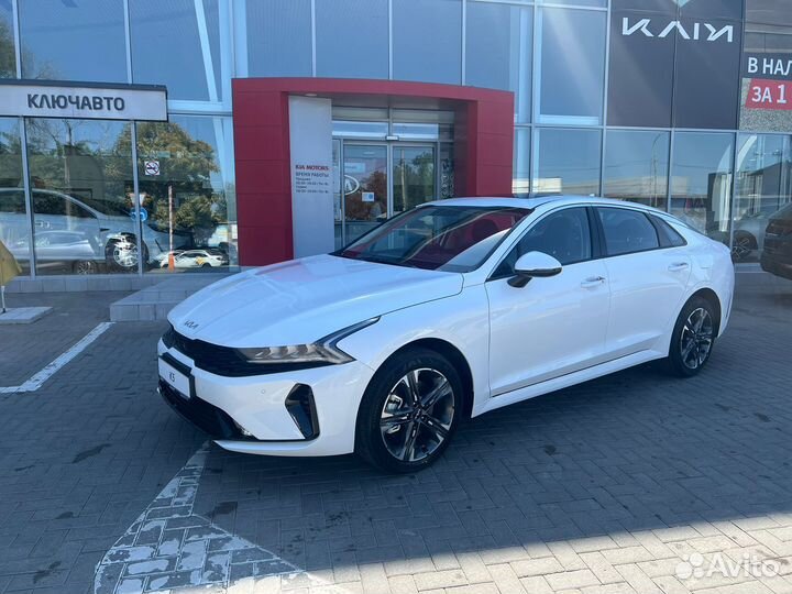 Kia K5 2.0 AT, 2024