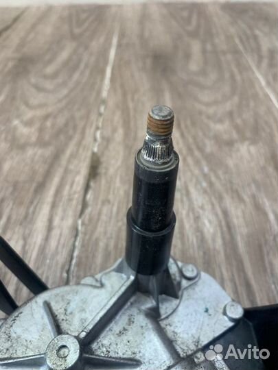 Мотор дворников задний Opel Astra H хетчбэк 5-ти