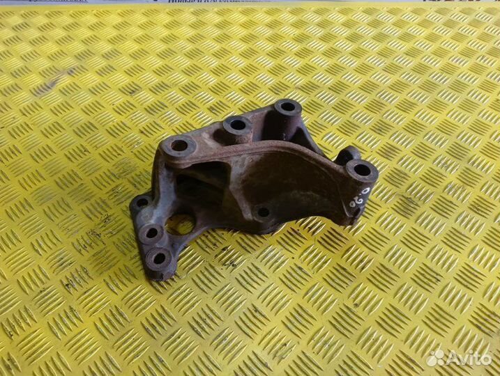 Кронштейн гидроусилителя Man Tga Tgs Tgx