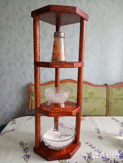 Подставка из дерева