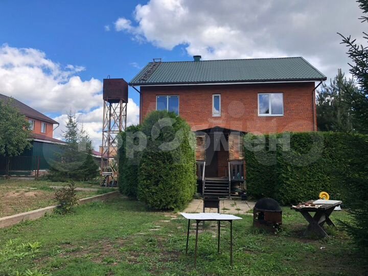 Дом 290 м² на участке 12 сот.