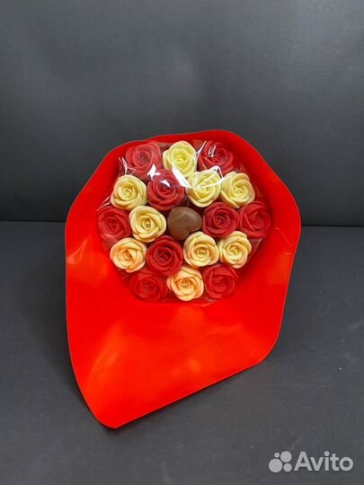 Букет - 19 Шоколадных Роз