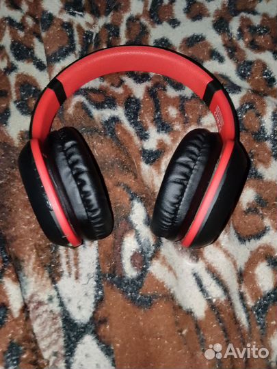 Беспроводные наушники Celebrat 18-A